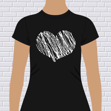 Siyah ve beyaz kalp t-shirt şablonuna