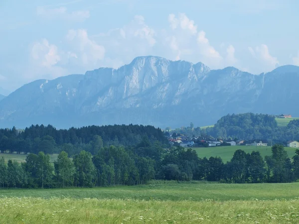 Landschaft rund um den mondsee, salzburgerland — Stockfoto