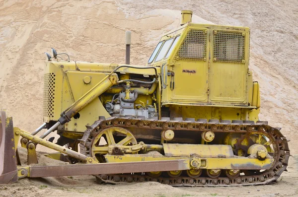 Gamla ryska bulldozer Stalinec. Södra Böhmen — Stockfoto