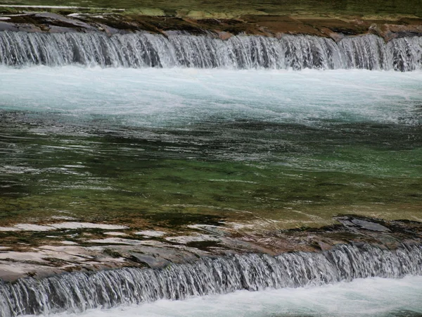 Kleiner Fluss torre, tarcento — Stockfoto