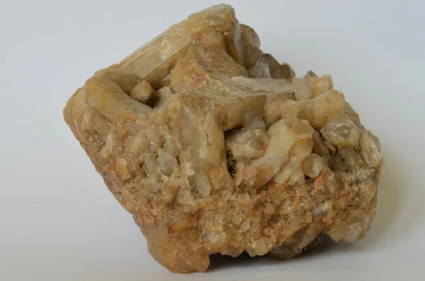 El cuarzo es una parte normal de granito, arenisca y muchos otros min — Foto de Stock
