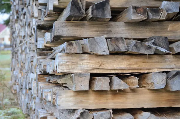 Borda de madeira picada — Fotografia de Stock