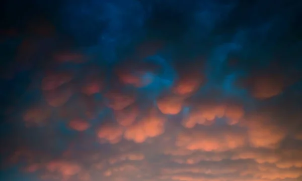 Amazing Cloudscape Stormy Weather Dramatic Mammatus Clouds — Stock Photo, Image