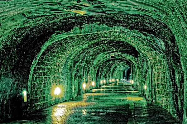 Inside of grungy tunnel — Stock Photo, Image