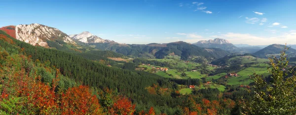 Panorama des Aramaio-Tals — Stockfoto