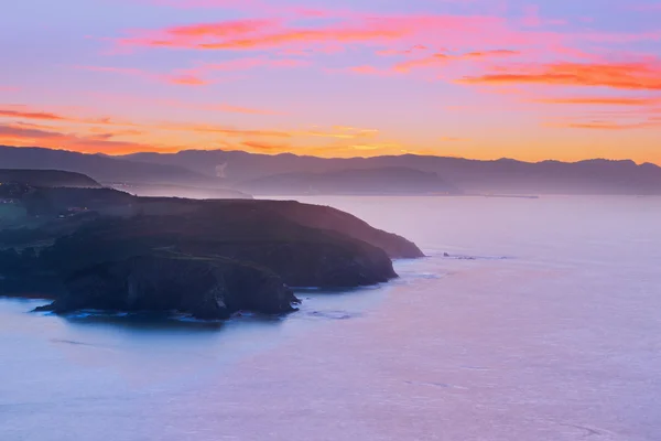 Barrika kustlijn bij zonsondergang — Stockfoto