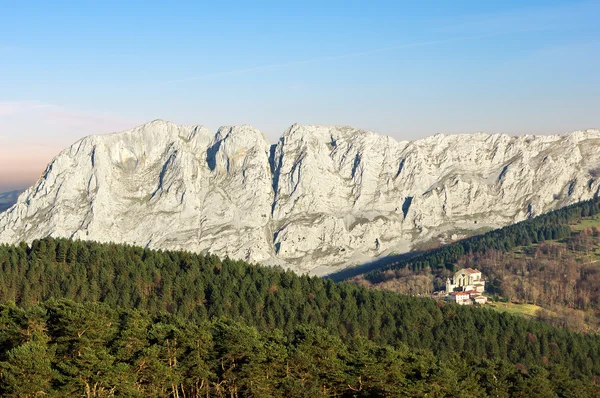 Urkiola sanctuary — Stockfoto