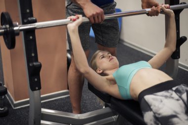 kadın öğretim üyesi ile egzersiz