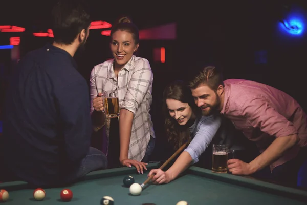 Friends spending in billiard club — Stock Photo, Image