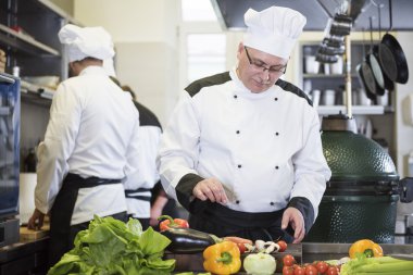 Şef, en iyi yemeği lezzet 