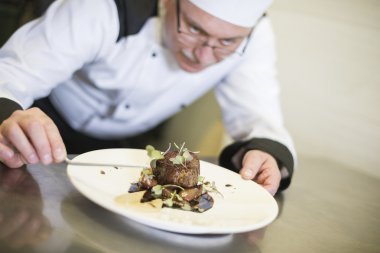 Şef yemek dekorasyon
