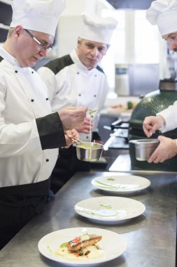 çalışma ticari mutfak aşçılar