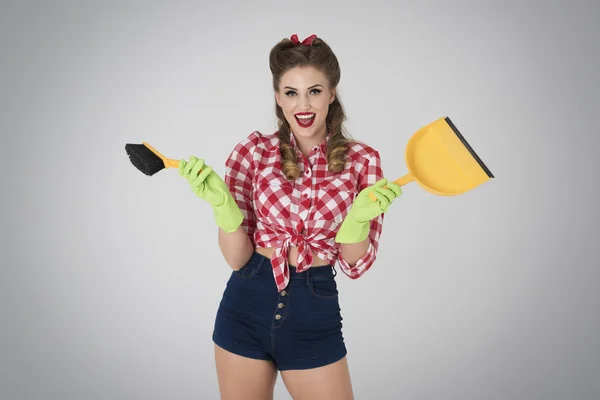 Pin up girl ready for spring clearing up — Stock Photo, Image