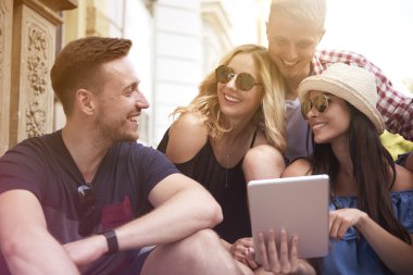 İn arkadaş grubu ile yaz gün 