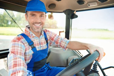 Çiftçi sahada çalışmaya hazır 