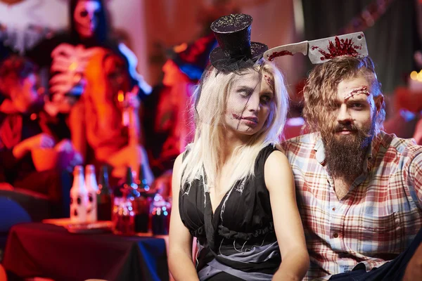 Spooky couple at the party — Stock Photo, Image