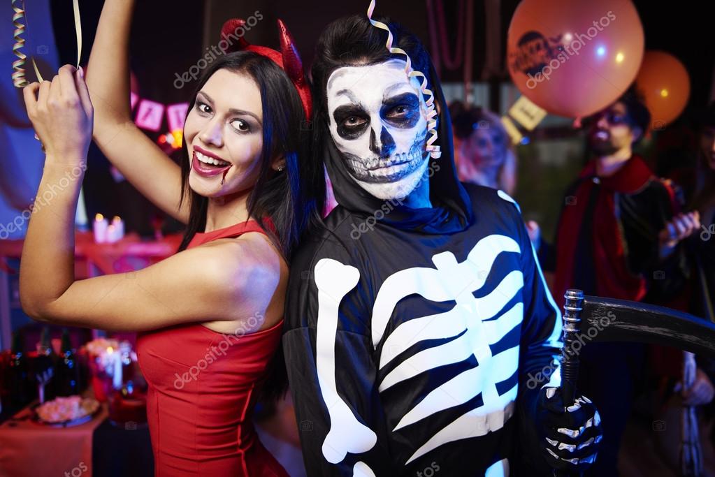 Trajes hombre halloween fotos de stock, imágenes de Trajes hombre halloween sin royalties | Depositphotos Trajes hombre halloween fotos de stock, imágenes de Trajes hombre halloween sin royalties | Depositphotos