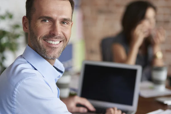 Retrato del hombre alegre — Foto de Stock