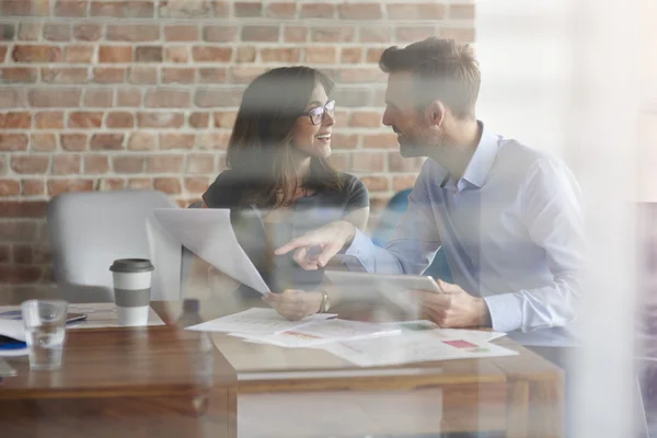 Business meeting behind the glass wall — Stock Photo, Image