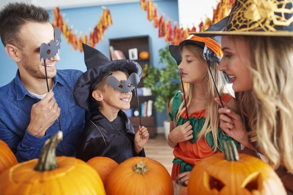 Family having fun at halloween party — Stock Photo, Image
