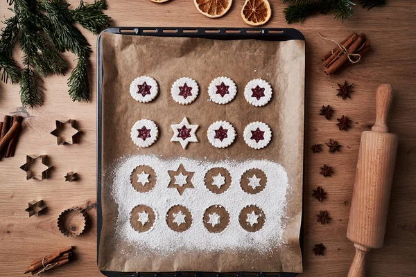 Horisontell Ovanifrån Bakplåt Med Cookies — Stockfoto