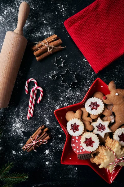 Detail Top View Christmas Cookies Red Bowl — Stock Photo, Image