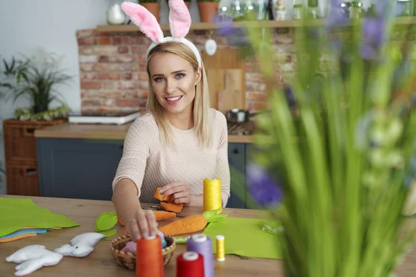 Portrait Woman Rabbit Ears Reaches Sewing Thread — Stock Photo, Image