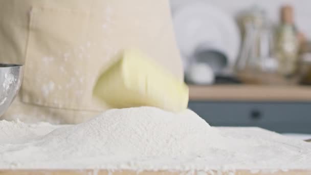 Close Video Falling Block Butter Flour Shot Red Helium Camera — Stock Video