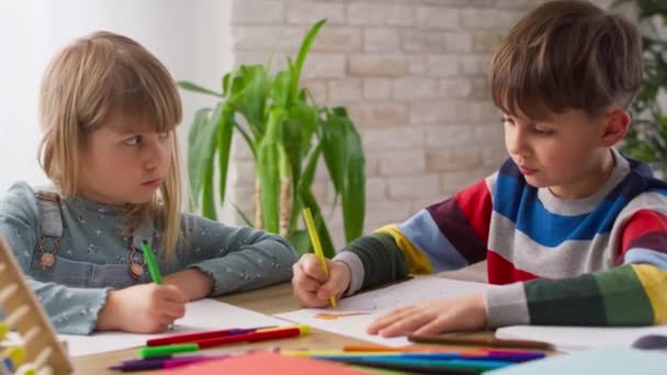 Video Brother Sister Doing Homework Together Home Shot Red Helium — Stock Video