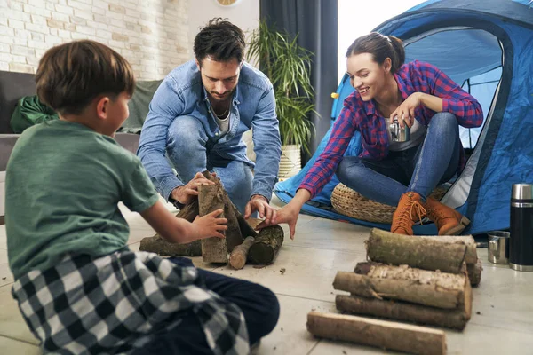 Family Preparing Campfire While Camping Home — Stock Photo, Image