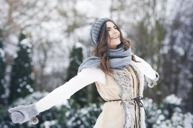 Kadınlar enjoing kış