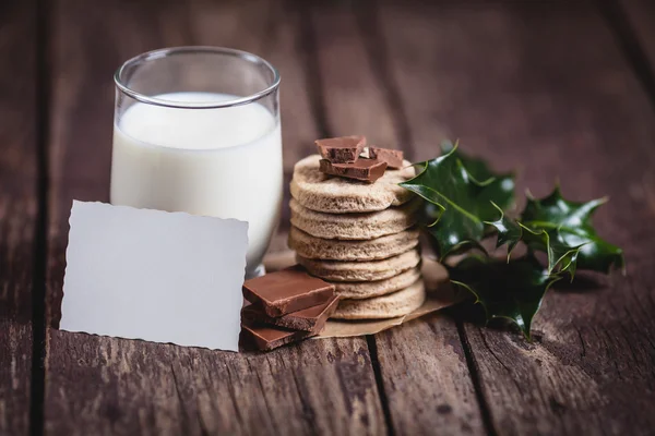 Cookies e leite para Papai Noel — Fotografia de Stock