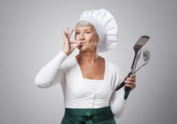 Experienced female chef — Stock Photo, Image