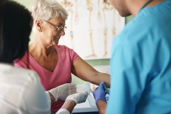 Esame medico del sangue — Foto Stock