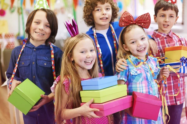 Children at the birthday party — Stock Photo, Image