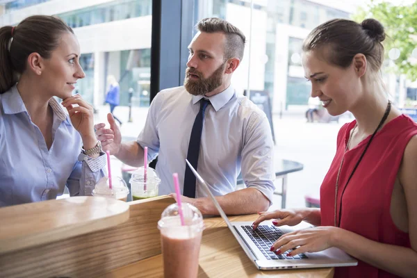 Successful business people on meeting — Stockfoto