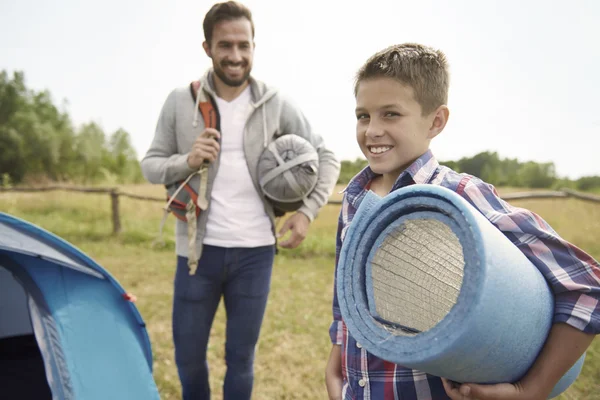 Apa és fia, camping — Stock Fotó