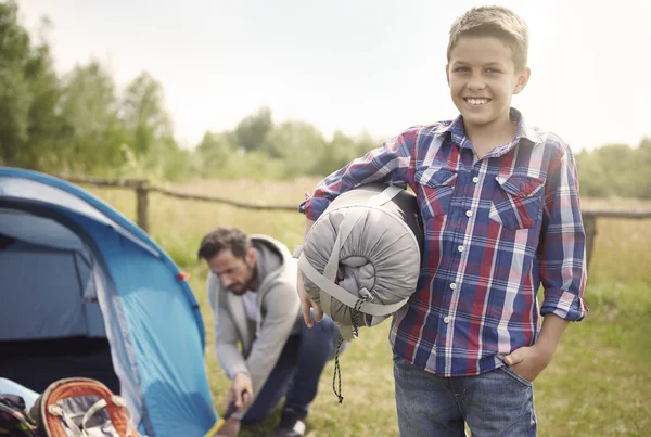 Apa és fia, camping — Stock Fotó