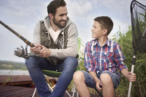 Padre e hijo de pesca — Foto de Stock