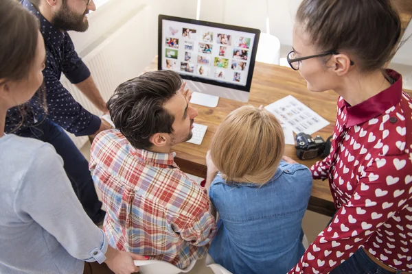 Teamarbeit ist für Unternehmen sehr wichtig — Stockfoto