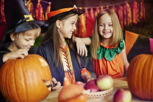 Happy children at Halloween party. — Stock Photo, Image
