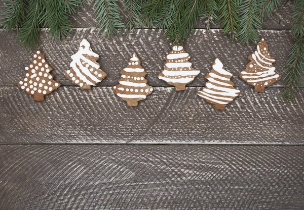 Galletas sobre fondo de madera — Foto de Stock