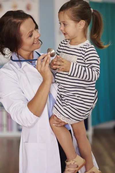 Boa relação entre paciente e médico — Fotografia de Stock