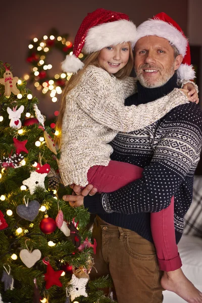 Padre con hija en Navidad —  Fotos de Stock