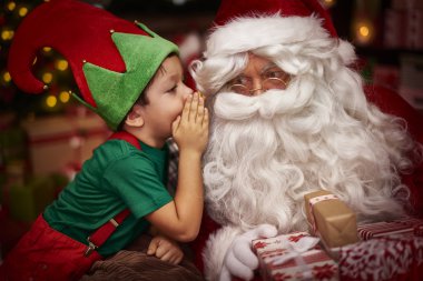 Çocuk söylüyorum gizli Noel Baba için