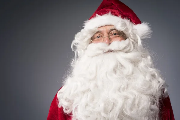 Santa Claus con barba blanca —  Fotos de Stock