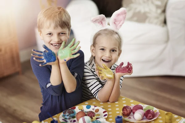 Young painters creating at home — Stock Photo, Image