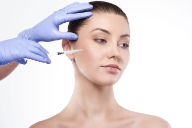 Botox enjeksiyon yapma eller
