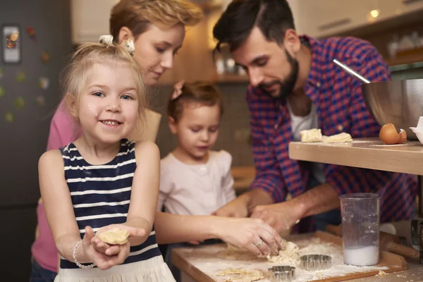 Cucina familiare insieme — Foto Stock