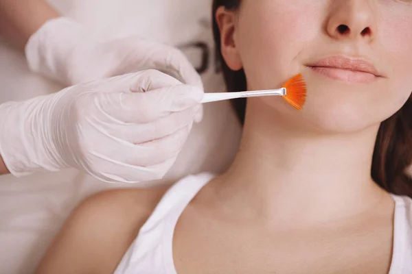 Cropped Close Woman Getting Facial Mask Applied Cosmetologist — Stock Photo, Image